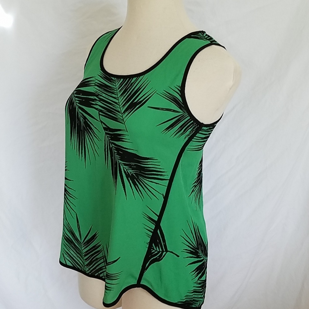 Tropical patterned green tank top